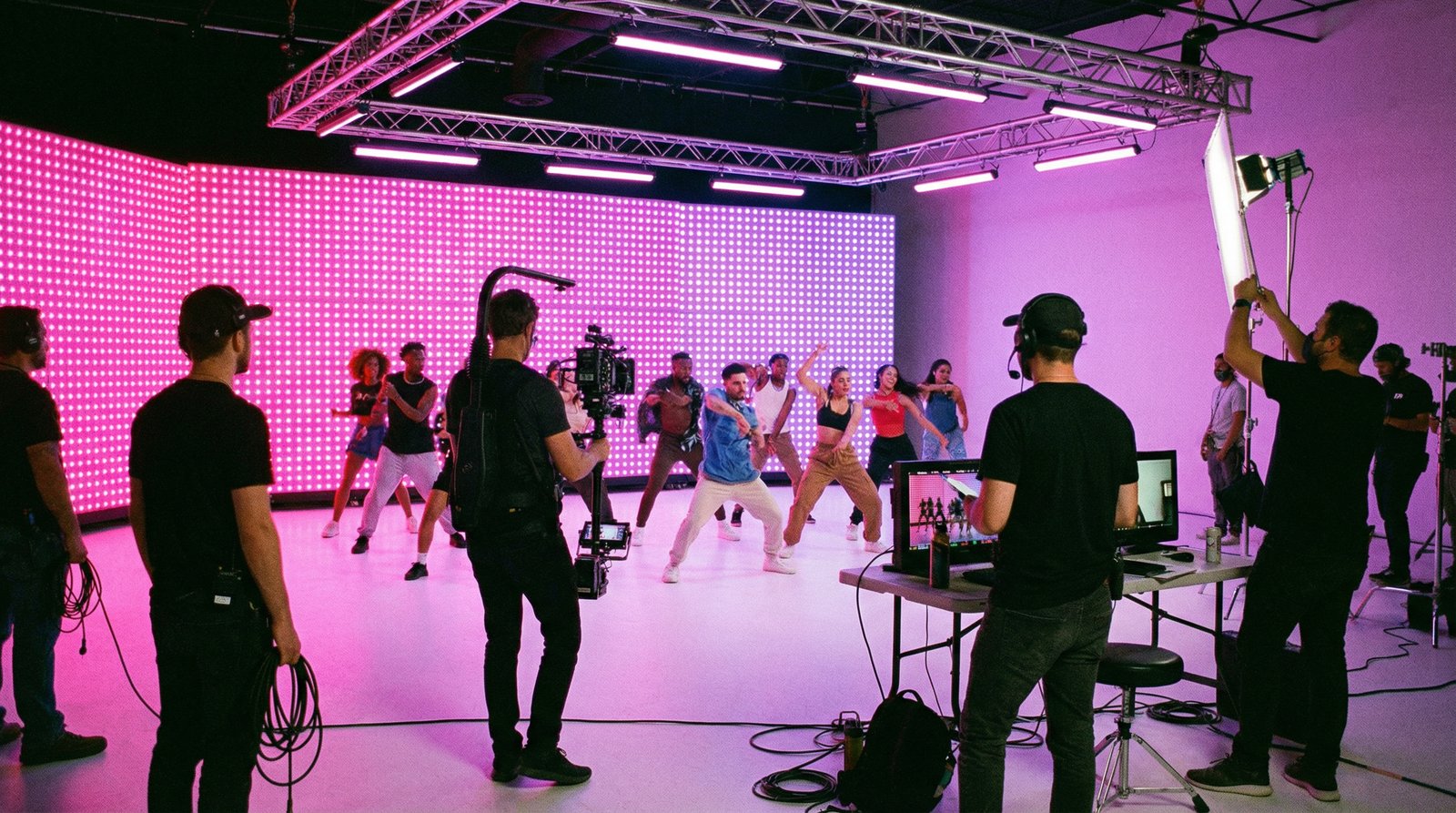 大奶 MV幕后花絮视频